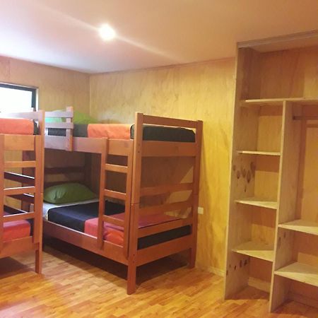 La Casa Del Kori Hostel Ханга Роа Екстериор снимка