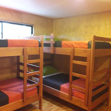 La Casa Del Kori Hostel Ханга Роа Екстериор снимка
