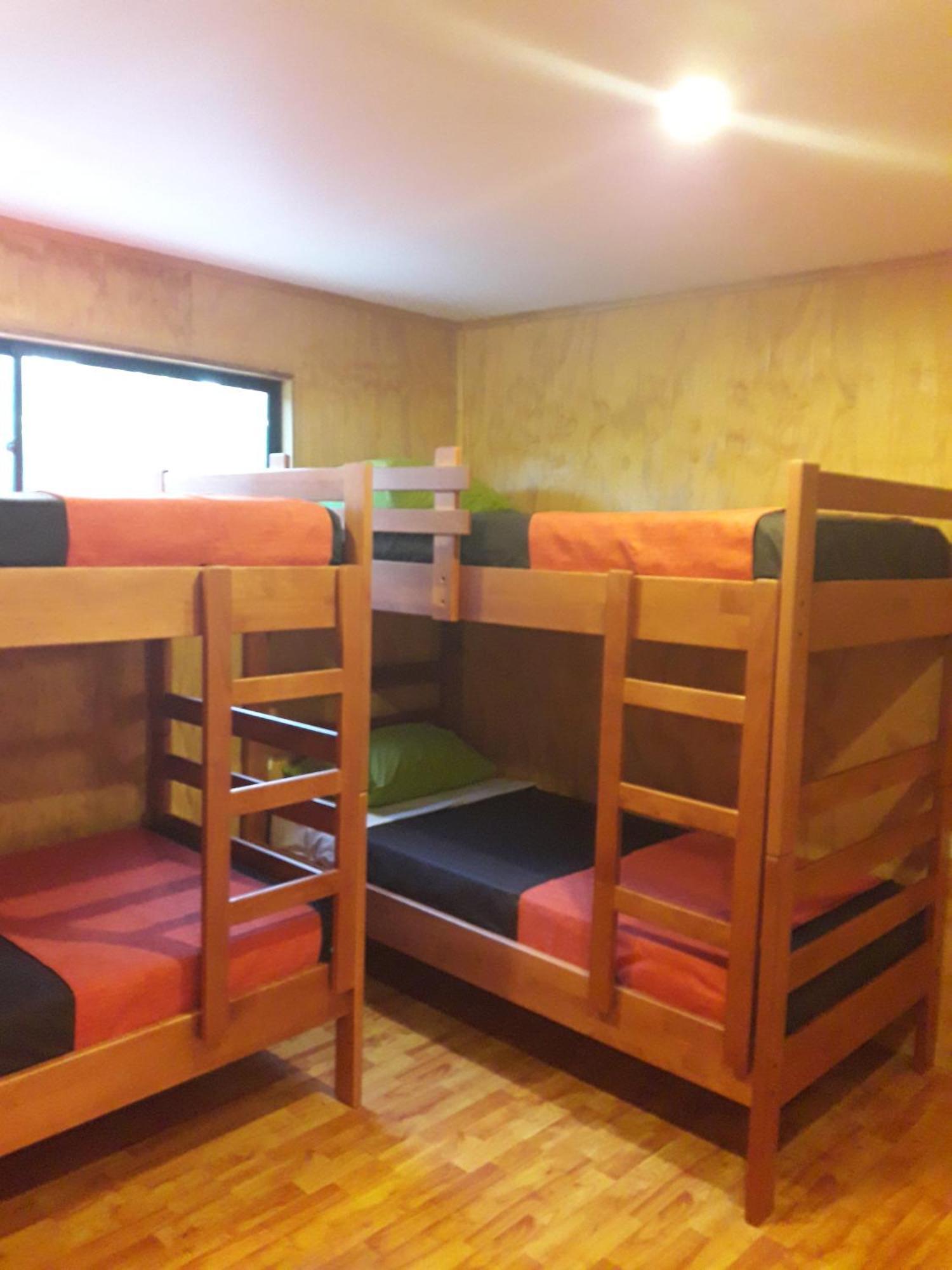 La Casa Del Kori Hostel Ханга Роа Екстериор снимка