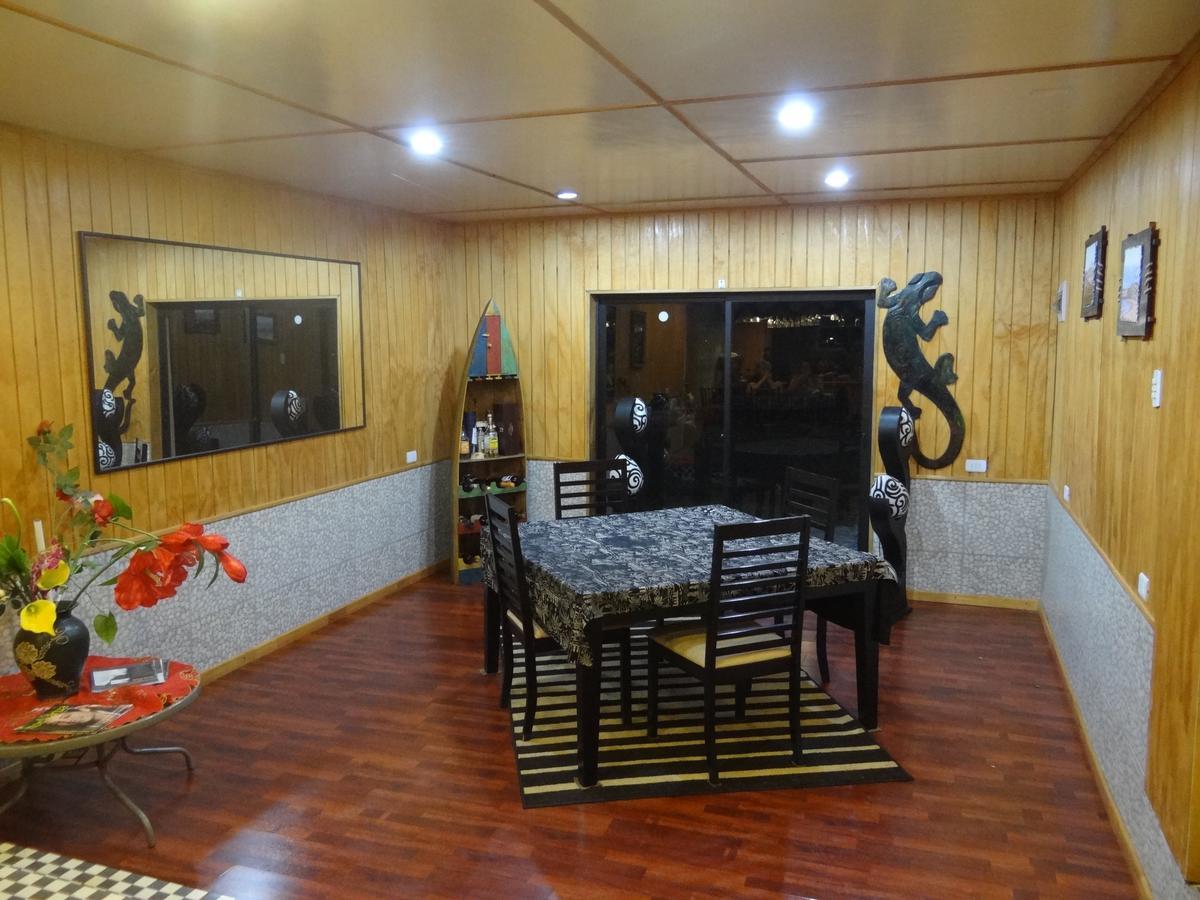 La Casa Del Kori Hostel Ханга Роа Екстериор снимка